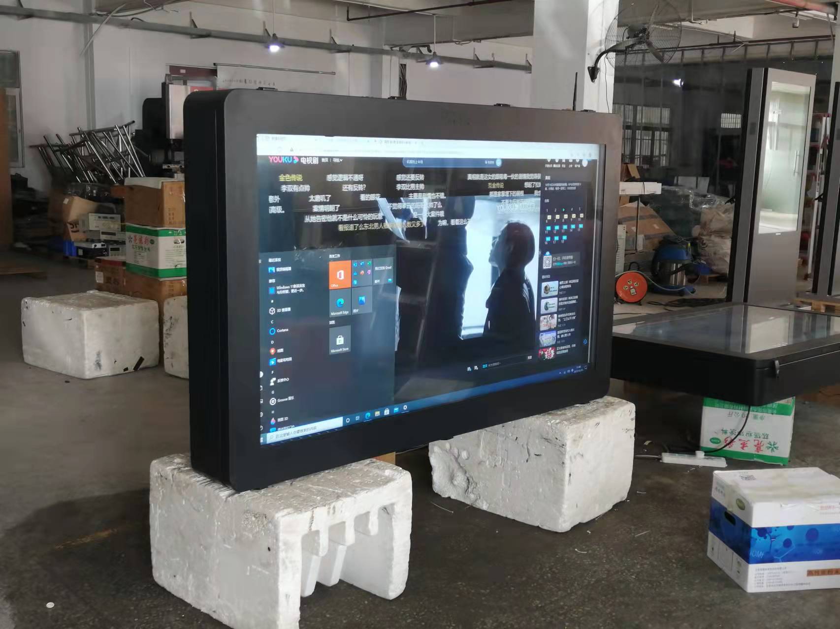 55 inch Wall mounted advertising machine  case